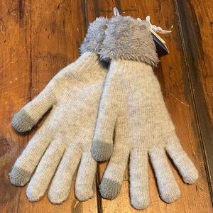 Lemon Gray Tech Touch Womens Gloves with Faux Fur Trim NWT